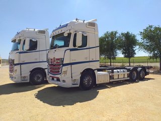 Mercedes ACTROS 25 45-CAMIONES PORTACONTENEDOR