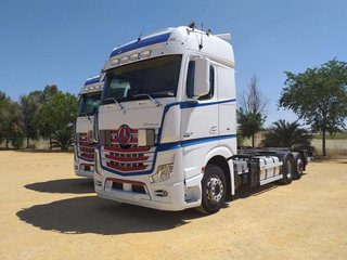 Mercedes ACTROS 25 45-CAMIONES PORTACONTENEDOR