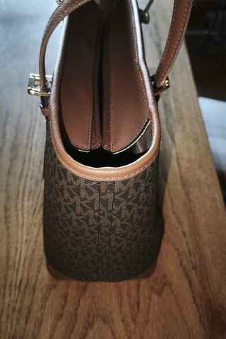 Bolso Michael Kors Marrón y Dorado