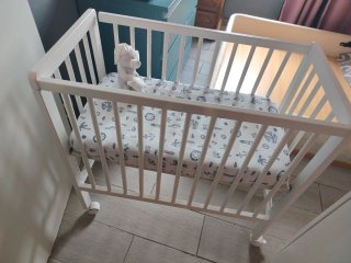 Minicuna blanca con colchon