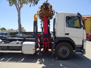 Volvo FM 450-CAMIONES GANCHO + GRUA