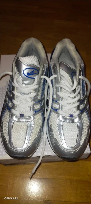Scarpe da ginnastica unisex taglia 40