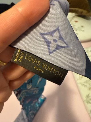 Louis Vuitton Twilly