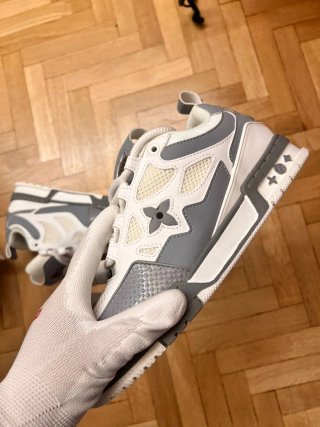Louis Vuitton Scarpa L Grigie Taglia 42