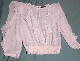 Blusa Bershka .Talla S. Color blanco roto