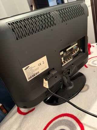 Televisor Samsung pequeño