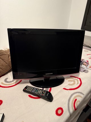 Televisor Samsung pequeño