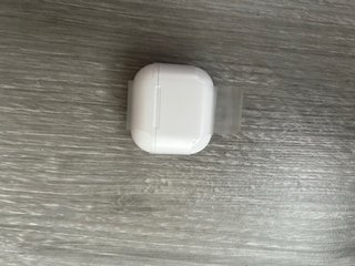 AirPods 4 con Cancelación de Ruido