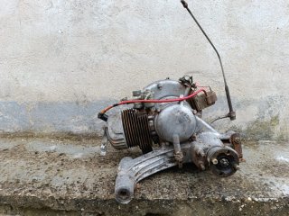 Motor Vespa 04M Completo,gira para piezas-reparar