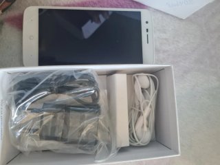 ZTE Blade V8 Lite Caja