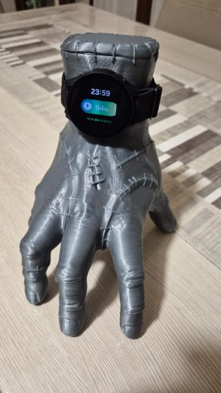 Mano Addams Family - Stand Ricarica Watch 4-5-6-7
