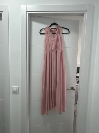 Vestido rosa largo con fajín