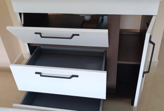 Mueble baño lavabo espejo grifo