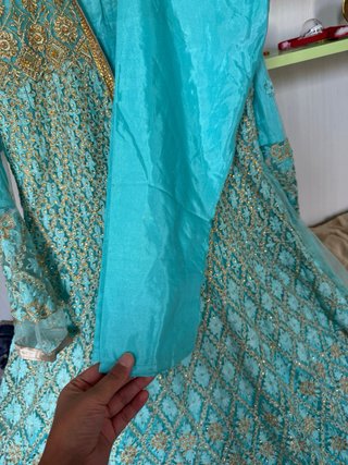 Splendido abito stile anarkali turchese