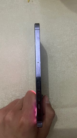 iPhone 14 Pro Violeta