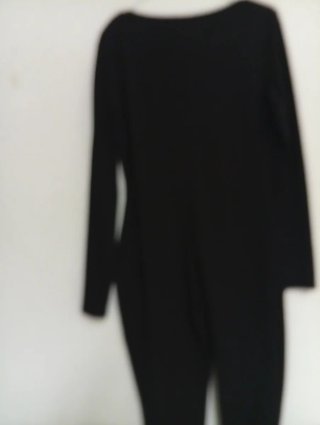Mono negro escote lazo