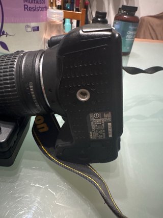 Nikon D3300 + Tarjeta SD 32GB