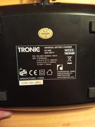 Cargador de pilas Tronic
