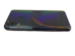 samsung galaxy a40 64gb 4ram