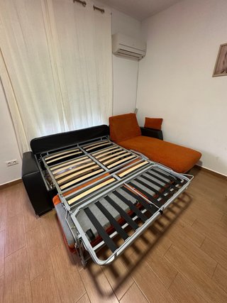 Sofá Cama Chaise Longue Negro y Naranja
