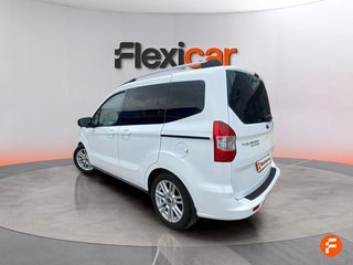 Ford Tourneo Courier 1.5 TDCi 70kW (95CV) Titanium