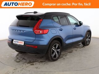 Volvo XC40 1.5 T2 R Design 2WD
