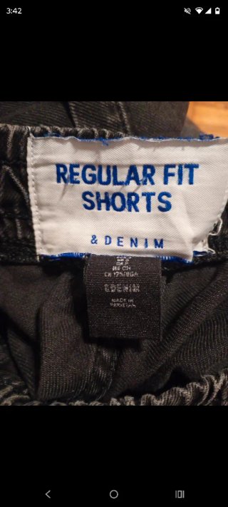 Pantalón corto vaquero negro