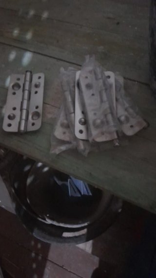Bisagras plateadas robustas nuevas