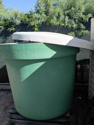 Depósito agua fibra vidrio 2000L con tapa
