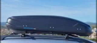Cofre de coche portaequipaje marca Bermude 400