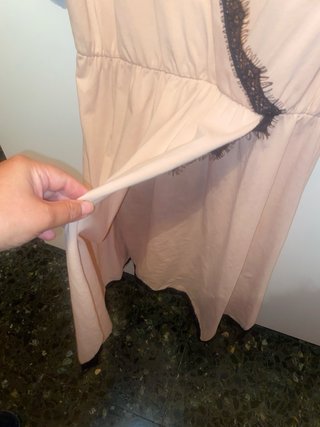 Vestido rosa palo ASOS con encaje negro
