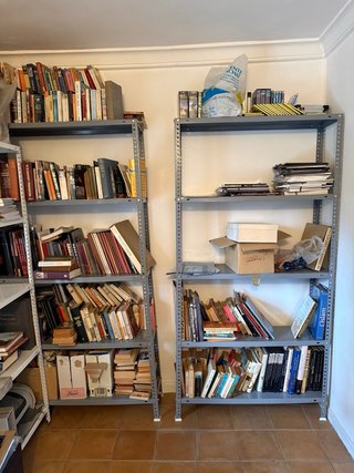 Estanterías Metálicas de calidad y libros