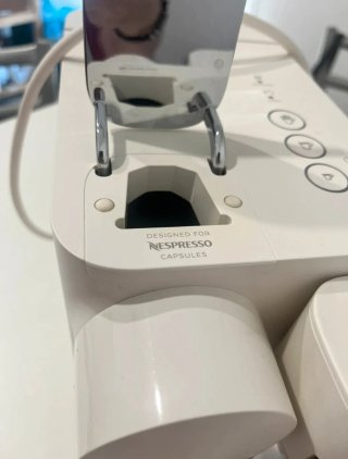 Nespresso Lattissima One Macchina Caffè