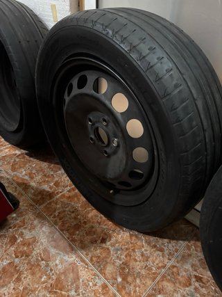 4 Ruedas de Coche