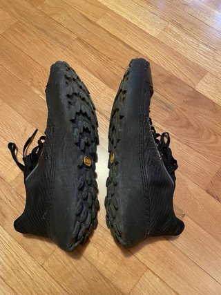 Zapatillas Trail Nnormal kboix con 3 media suelas