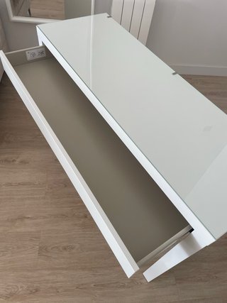 Tocador/Escritorio Ikea Malm Blanco y Cristal