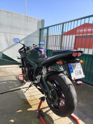 Yamaha YZF R6 Negra