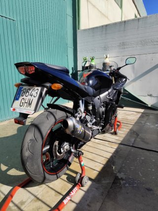 Yamaha YZF R6 Negra