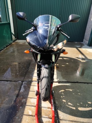 Yamaha YZF R6 Negra