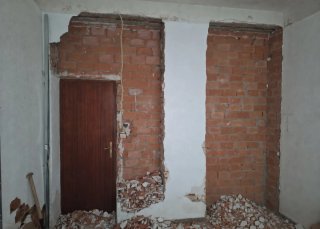 Demolición y retirada de escombros