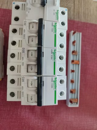 Schneider Interruptores Automáticos