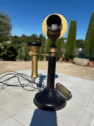Telefono antico da collezione