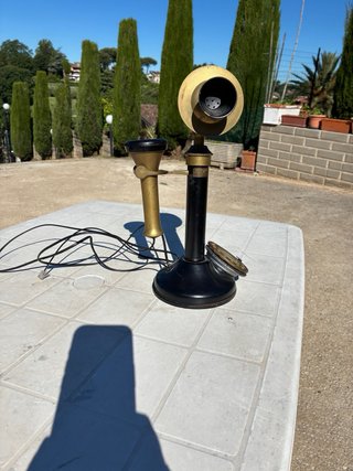 Telefono antico da collezione