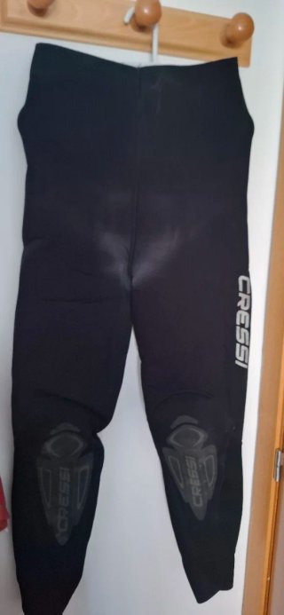 Traje Neopreno de 2 piezas, Cressi 5mm.