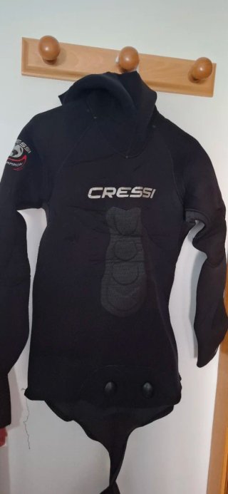 Traje Neopreno de 2 piezas, Cressi 5mm.