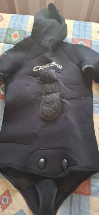 Traje Neopreno de 2 piezas, Cressi 5mm.