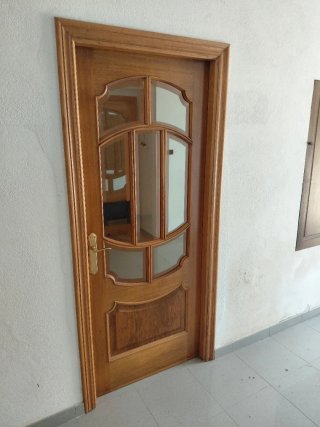 Puertas de madera de castaño con cristal