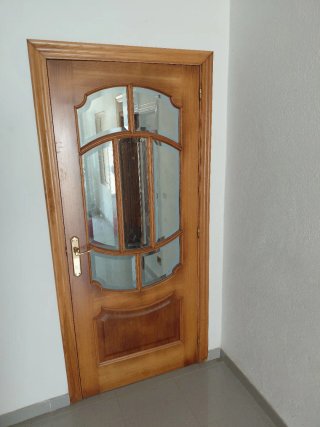 Puertas de madera de castaño con cristal