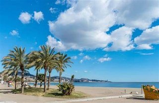 Casa adosada en alquiler en Los Jardines de Marbella - La Ermita en Marbella