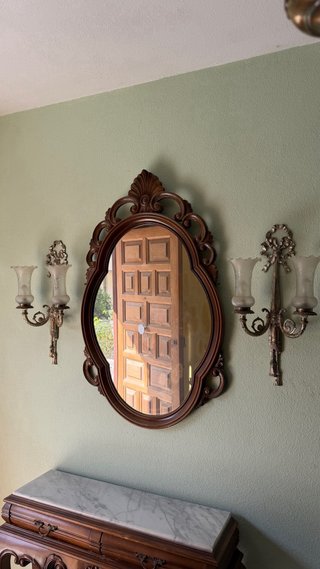 Mueble consola vintage con espejo y apliques